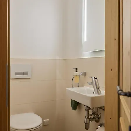 Burgberg Apartment *